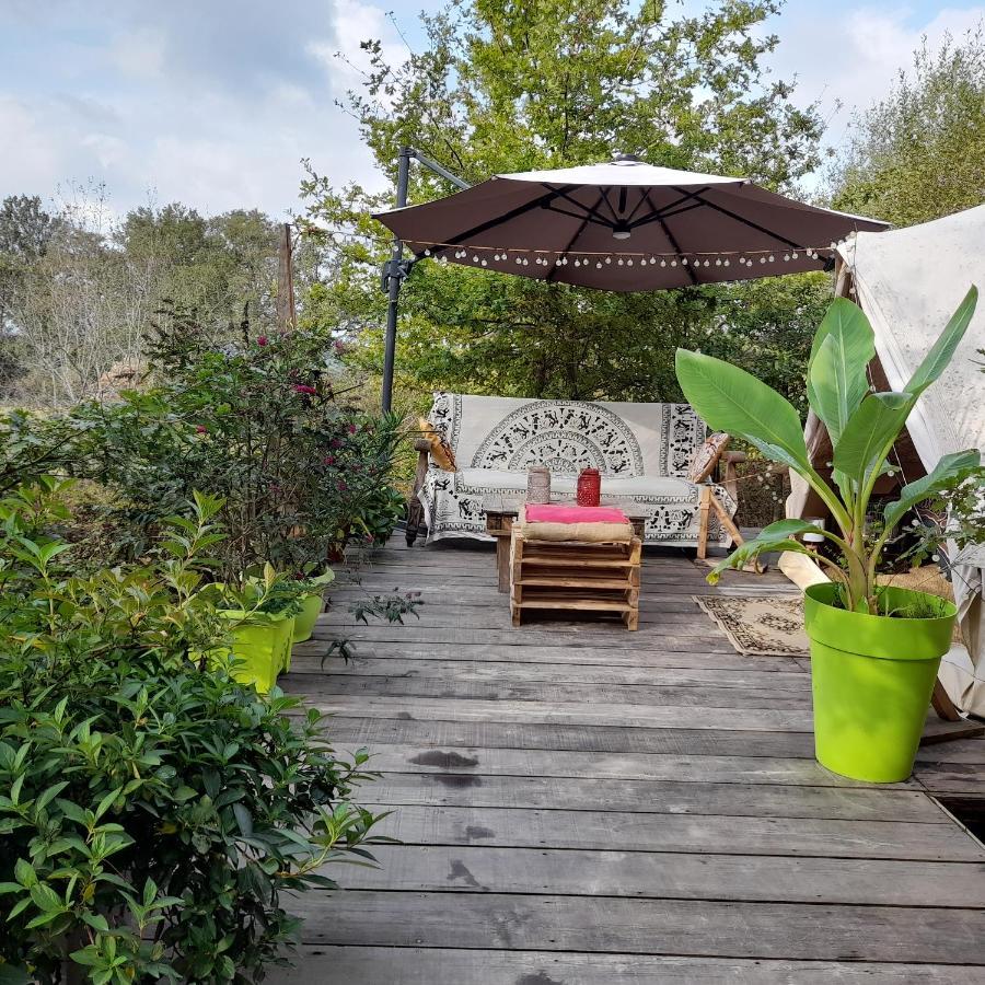 Tente Safari Lodge Dans Foret Luxuriante Vielle-Tursan Exteriér fotografie