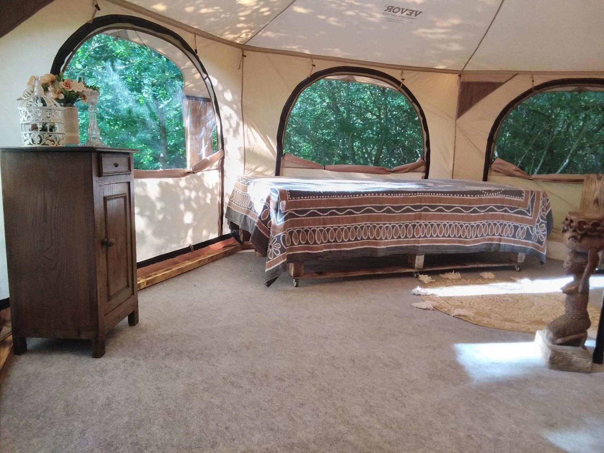 Tente Safari Lodge Dans Foret Luxuriante Vielle-Tursan Exteriér fotografie