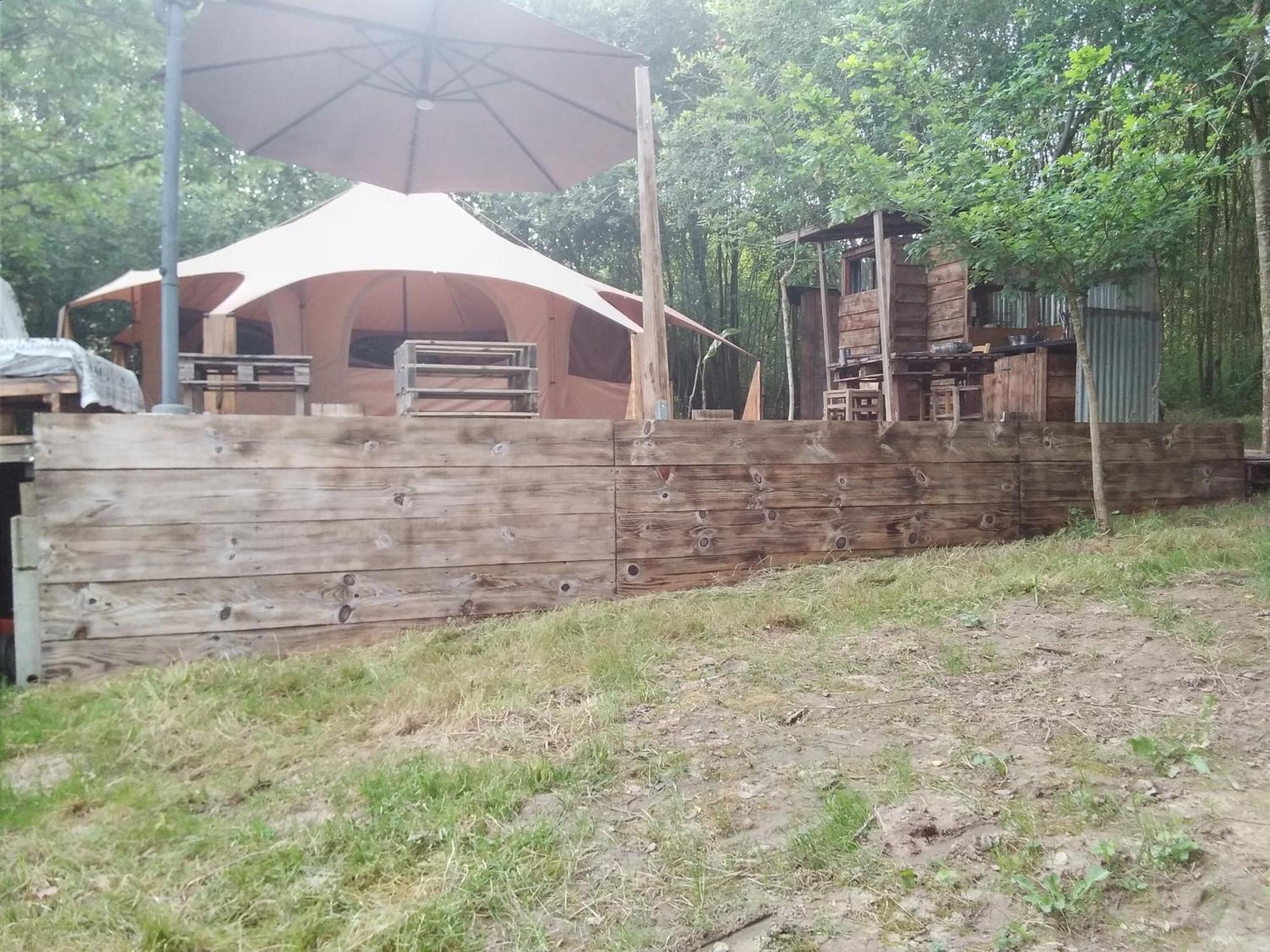 Tente Safari Lodge Dans Foret Luxuriante Vielle-Tursan Exteriér fotografie
